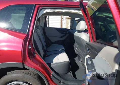 2023 Subaru Forester Premium z USA, uszkodzony, nr VIN JF2SKAEC9PH447371